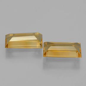カラットの天然ゴールデンイエローシトリン（11.6×6.1 mm・バゲット）