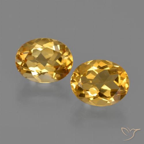 3.64カラットの天然ダークゴールデンシトリン（9×7.1 mm・オーバルカット）