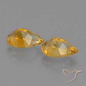 2.37カラットの天然濃いオレンジゴールドシトリン（8.8×6 mm・洋梨の形）