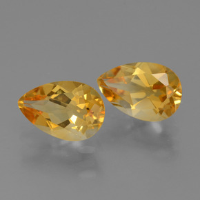 2.26カラットの天然ダークオレンジゴールドシトリン（8.9×6 mm・洋梨の形）