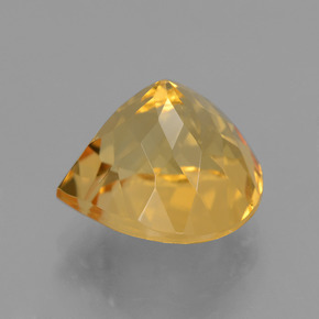 4.93カラットの天然ゴールデンシトリン（11.1×11 mm・洋梨の形）