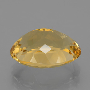 7.80カラットの天然ゴールデンイエローシトリン（14.9×11.8 mm・オーバルカット）