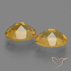 4.78カラットの天然ミディアムゴールドシトリン（10.1×8.1 mm・オーバルカット）