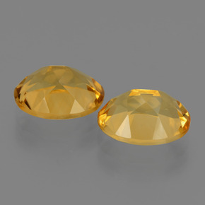 4.98カラットの天然ダークゴールデンシトリン（10.1×8.1 mm・オーバルカット）