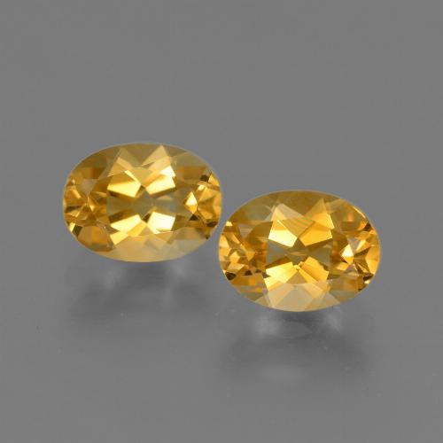2.38カラットの天然濃いゴールデンオレンジシトリン（8.1×6 mm・オーバルカット）