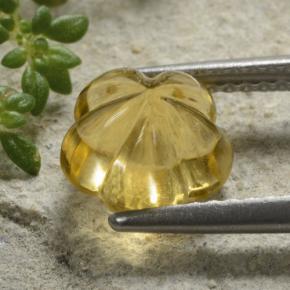 2.11カラットの天然深い黄色シトリン（8.1×8.1 mm・フラワーカット）