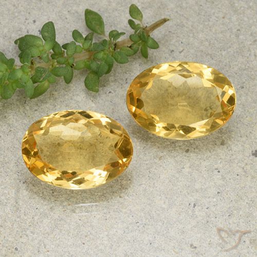 Shop natural 9.75ct ゴールドオレンジ シトリン gems, 楕円形, from ブラジル at GemSelect. In stock, global shipping!
