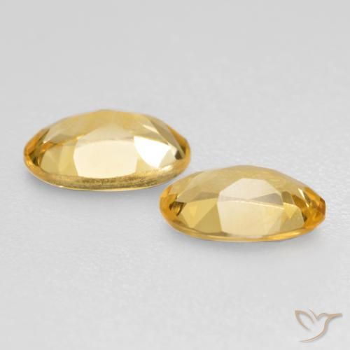 Shop natural 0.73ct ミディアムゴールデン シトリン gems, 楕円形, from ブラジル at GemSelect. In stock, global shipping!