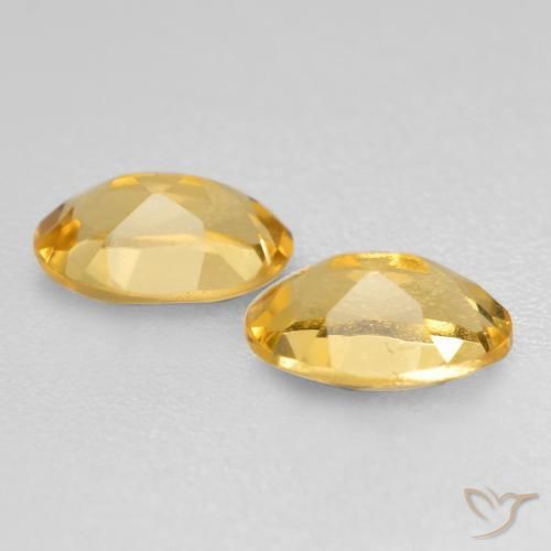 Shop natural 0.80ct ミディアム薄いゴールデン シトリン gems, 楕円形, from ブラジル at GemSelect. In stock, global shipping!