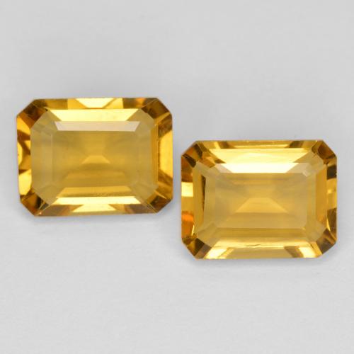 2.70カラットの天然濃いゴールデンオレンジシトリン（8.1×6.1 mm・エメラルドカット）
