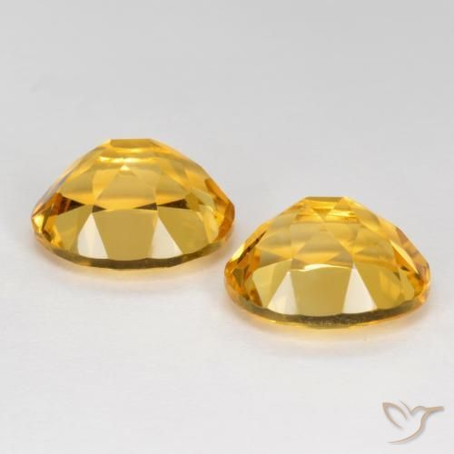 Shop natural 6.95ct ミディアムダークゴールデン シトリン gems, 楕円形, from ブラジル at GemSelect. In stock, global shipping!