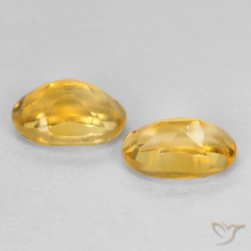 Shop natural 0.90ct ミディアムダークゴールデン シトリン gems, 楕円形, from ブラジル at GemSelect. In stock, global shipping!