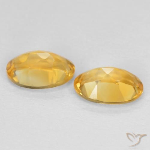 Shop natural 0.85ct ミディアムゴールデン シトリン gems, 楕円形, from ブラジル at GemSelect. In stock, global shipping!