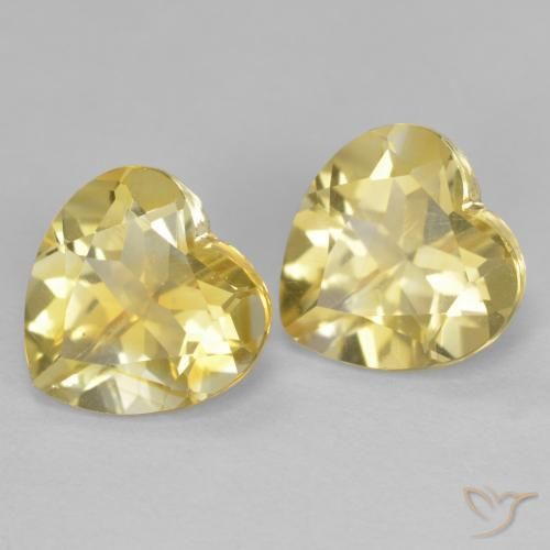 Shop natural 2.37ct ライトイエロー シトリン gems, 心臓, from ブラジル at GemSelect. In stock, global shipping!