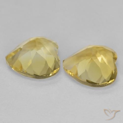 Shop natural 2.37ct ライトイエロー シトリン gems, 心臓, from ブラジル at GemSelect. In stock, global shipping!