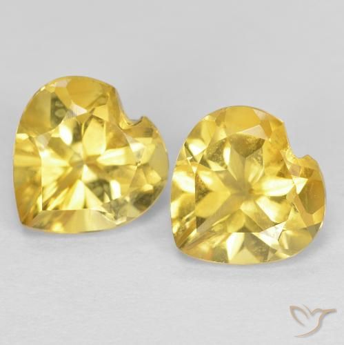 Shop natural 1.37ct ミディアムイエロー シトリン gems, 心臓, from ブラジル at GemSelect. In stock, global shipping!