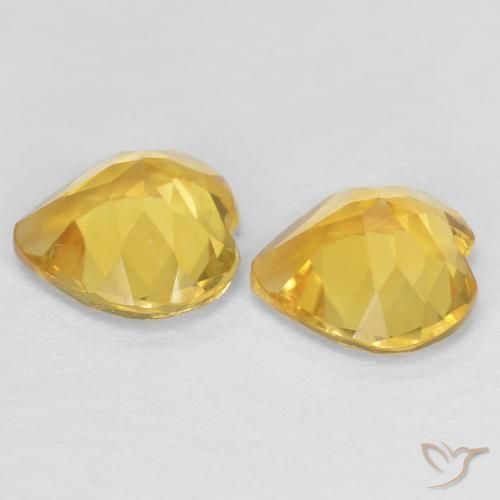 Shop natural 1.15ct ミディアムイエロー シトリン gems, 心臓, from ブラジル at GemSelect. In stock, global shipping!