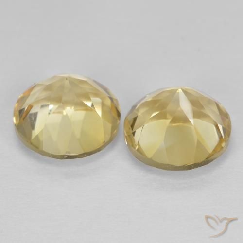 Shop natural 2.54ct 薄いゴールデンイエロー シトリン gems, ラウンド, from ブラジル at GemSelect. In stock, global shipping!