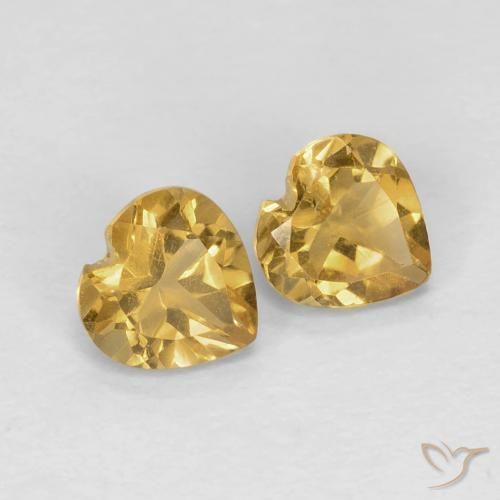 Shop natural 0.82ct ライトゴールド シトリン gems, 心臓, from ブラジル at GemSelect. In stock, global shipping!