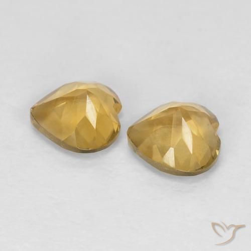 Shop natural 0.82ct ライトゴールド シトリン gems, 心臓, from ブラジル at GemSelect. In stock, global shipping!