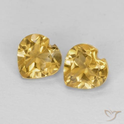 Shop natural 0.97ct ライトゴールド シトリン gems, 心臓, from ブラジル at GemSelect. In stock, global shipping!