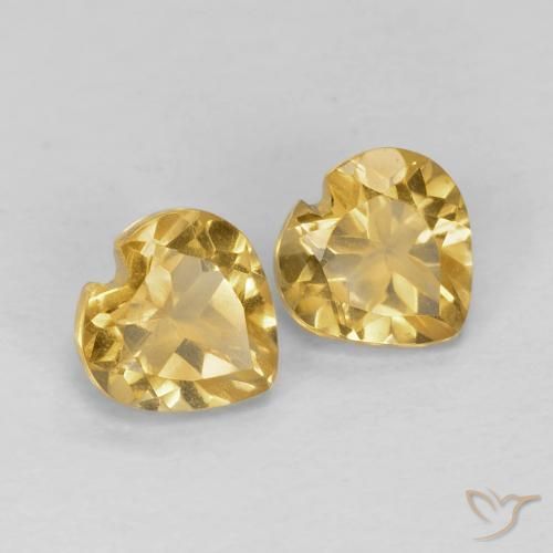 Shop natural 0.97ct ライトゴールド シトリン gems, 心臓, from ブラジル at GemSelect. In stock, global shipping!