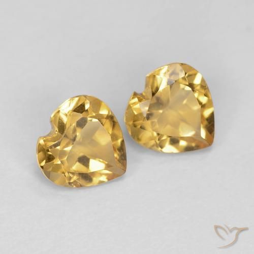 Shop natural 0.80ct 濃いゴールデンオレンジ シトリン gems, 心臓, from ブラジル at GemSelect. In stock, global shipping!