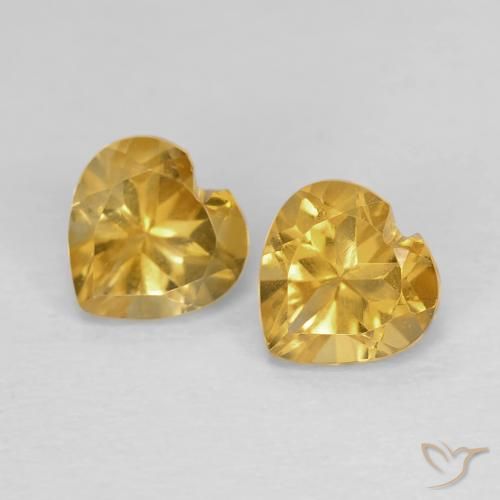 Shop natural 0.92ct ゴールドオレンジ シトリン gems, 心臓, from ブラジル at GemSelect. In stock, global shipping!