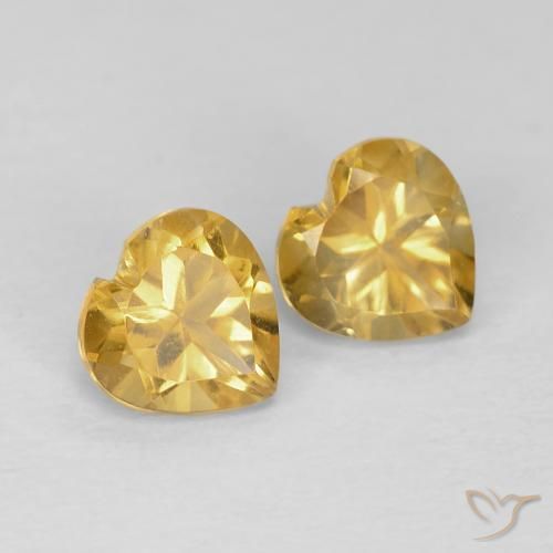 Shop natural 0.92ct ゴールドオレンジ シトリン gems, 心臓, from ブラジル at GemSelect. In stock, global shipping!
