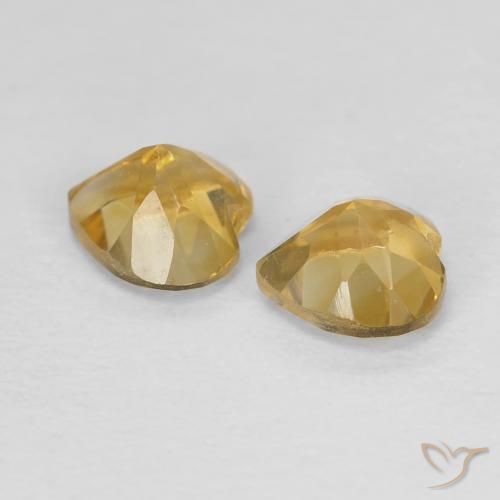 Shop natural 0.92ct ゴールドオレンジ シトリン gems, 心臓, from ブラジル at GemSelect. In stock, global shipping!
