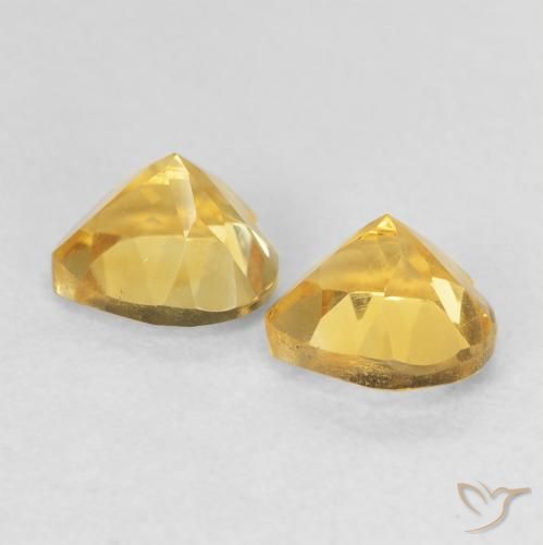 Shop natural 1.51ct ミディアムゴールデン シトリン gems, 心臓, from ブラジル at GemSelect. In stock, global shipping!
