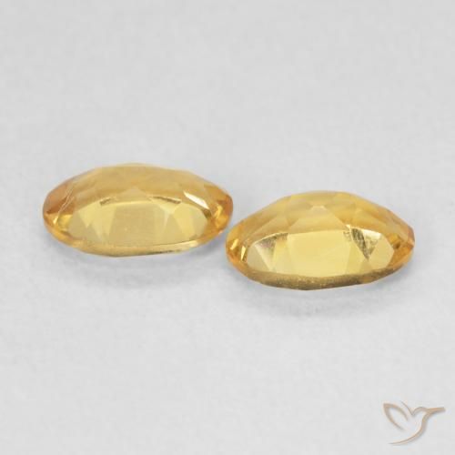 Shop natural 0.69ct ゴールド シトリン gems, 楕円形, from ブラジル at GemSelect. In stock, global shipping!