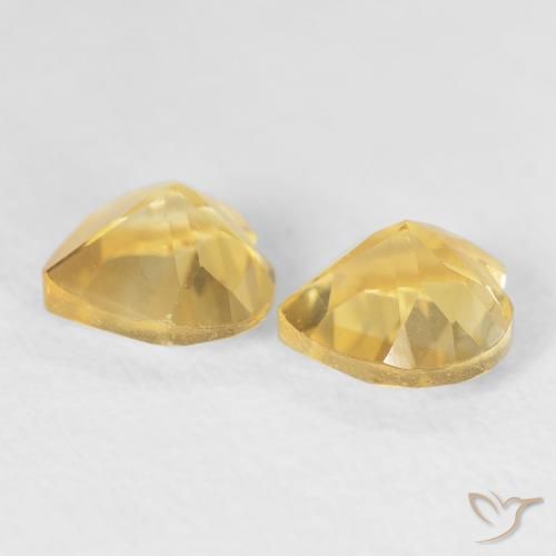 Shop natural 1.45ct ミディアムゴールド シトリン gems, 心臓, from ブラジル at GemSelect. In stock, global shipping!