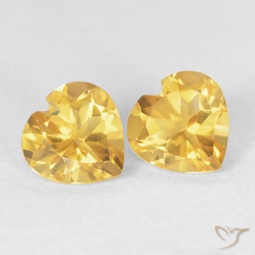 Shop natural 0.84ct 明るいゴールド シトリン gems, 心臓, from ブラジル at GemSelect. In stock, global shipping!