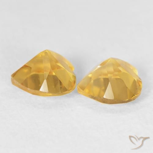 Shop natural 0.84ct 明るいゴールド シトリン gems, 心臓, from ブラジル at GemSelect. In stock, global shipping!