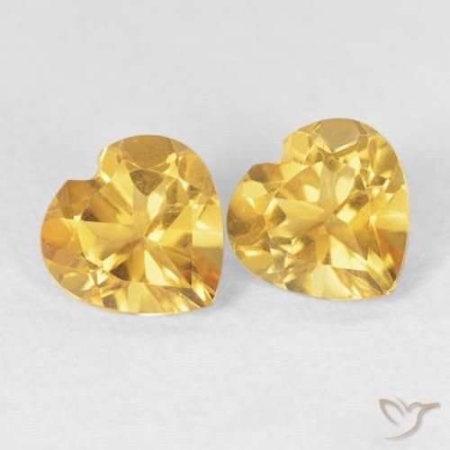 Shop natural 0.90ct 濃いゴールド シトリン gems, 心臓, from ブラジル at GemSelect. In stock, global shipping!