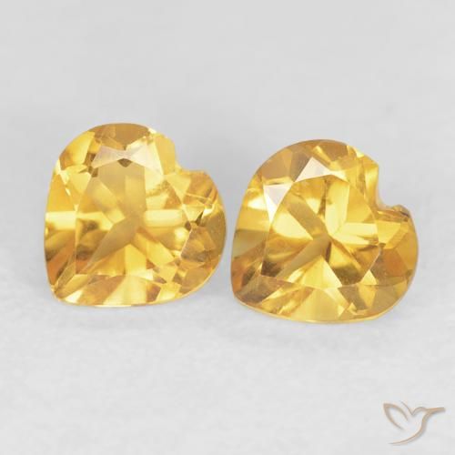 Shop natural 0.90ct ミディアムゴールド シトリン gems, 心臓, from ブラジル at GemSelect. In stock, global shipping!