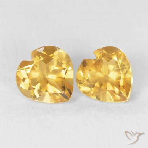 Shop natural 0.93ct ミディアムゴールド シトリン gems, 心臓, from ブラジル at GemSelect. In stock, global shipping!