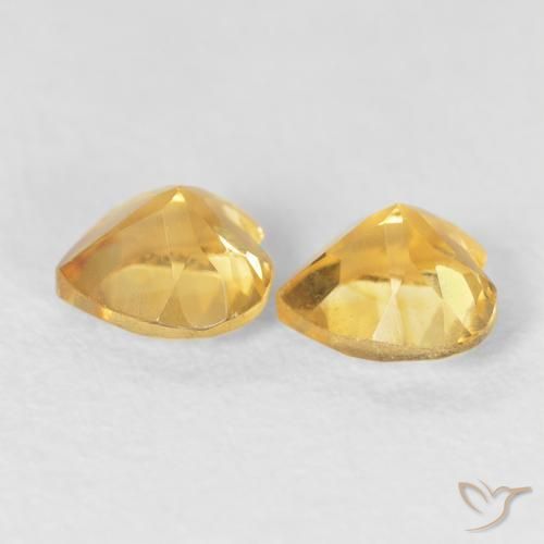 Shop natural 0.89ct 明るいゴールド シトリン gems, 心臓, from ブラジル at GemSelect. In stock, global shipping!
