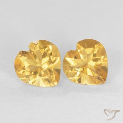 Shop natural 0.88ct 濃いゴールデンオレンジ シトリン gems, 心臓, from ブラジル at GemSelect. In stock, global shipping!