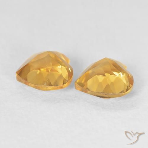 Shop natural 0.82ct 濃いゴールデンオレンジ シトリン gems, 心臓, from ブラジル at GemSelect. In stock, global shipping!