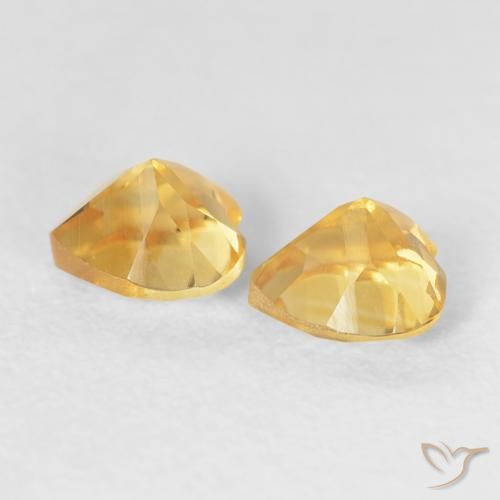 Shop natural 0.89ct 濃いゴールデンオレンジ シトリン gems, 心臓, from ブラジル at GemSelect. In stock, global shipping!