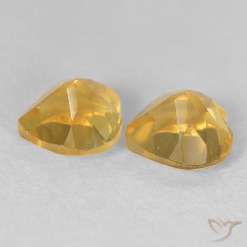 Shop natural 1.69ct ミディアムゴールデン シトリン gems, 心臓, from ブラジル at GemSelect. In stock, global shipping!