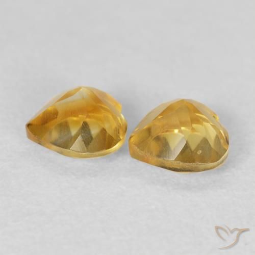 Shop natural 0.88ct ゴールド シトリン gems, 心臓, from ブラジル at GemSelect. In stock, global shipping!