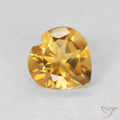 0.72カラットの天然Medium Light-Goldenシトリン、心臓、VVS-VS