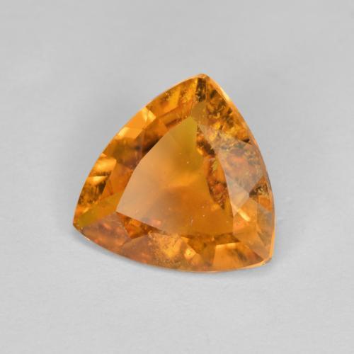 1.45カラットの天然鮮やかなオレンジクリノヒューマイト（8.2×7.9 mm・トリリアント）