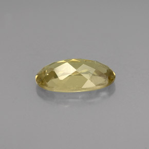 2.20カラットの天然グリーン/ピンクカラーチェンジダイアスポア（11.5×6.1 mm・オーバルカット）