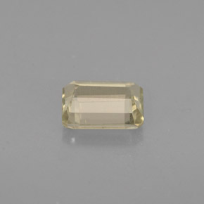 0.84カラットの天然グリーン/ピンクカラーチェンジダイアスポア（6.2×4.7 mm・エメラルドカット）