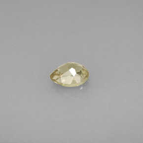 0.58カラットの天然グリーン/ピンクカラーチェンジダイアスポア（5.7×4.5 mm・洋梨の形）