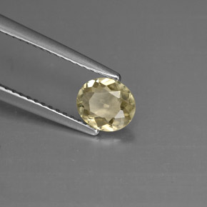 0.71カラットの天然グリーン/ピンクカラーチェンジダイアスポア（6.2×5.4 mm・オーバルカット）